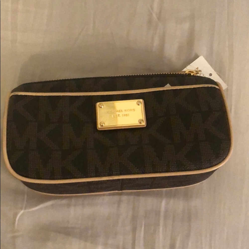 Michael Kors Travel Pouch
